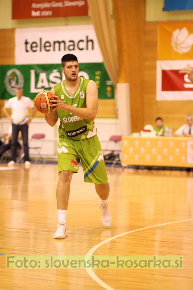 Slovenija U20 - Litva B (22.6.2014) - foto povečava