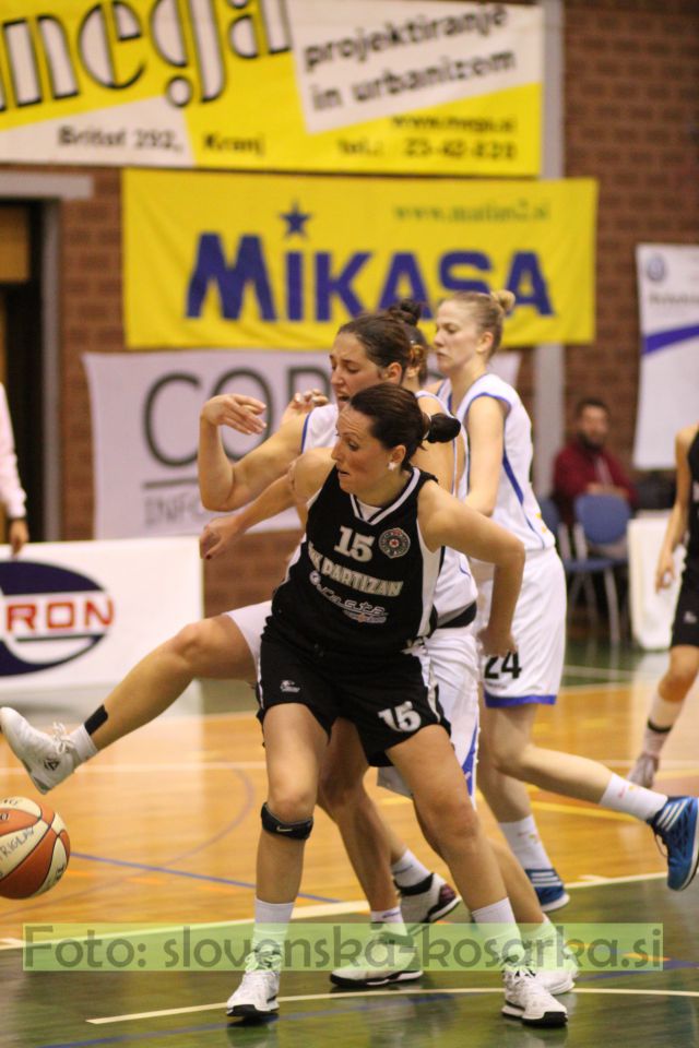 ŽKK Triglav - ŽKK Partizan (30.10.2014) - foto povečava