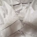 vzorec na jakni (tanke srebrne črte)