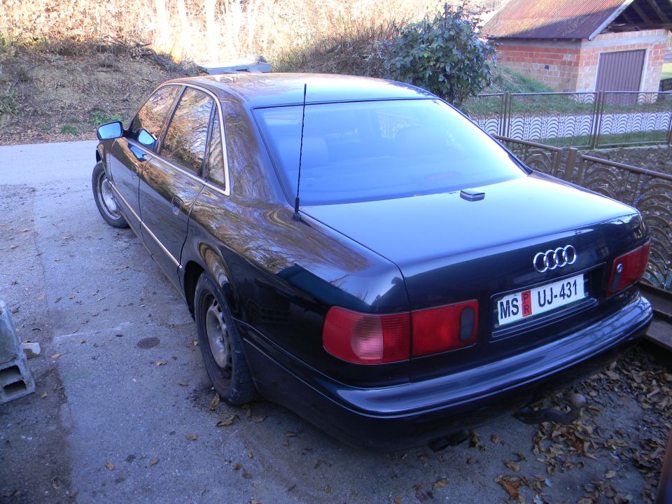 Audi A8 3.7 quattro 1997 - foto povečava