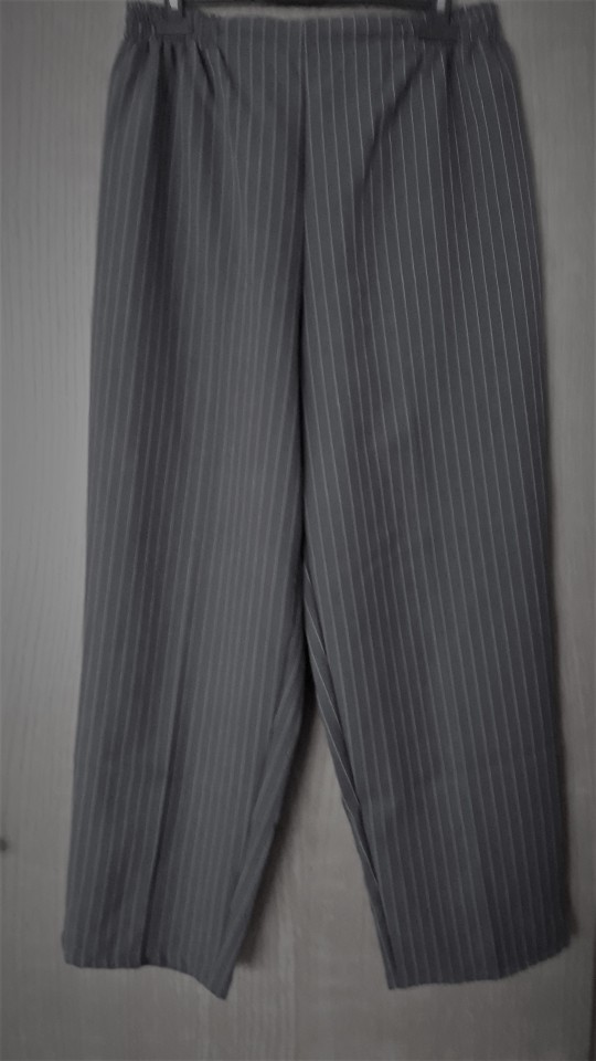 Hlače, nove, št. 46 - foto povečava