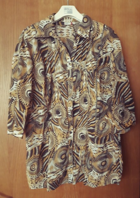 Srajca, bluza, št. 44/46 - foto