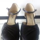 Cudoviti, elegantni crni cevlji 10€