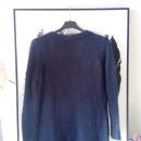 * 'kosmata', temno modra mohair jopica 10€