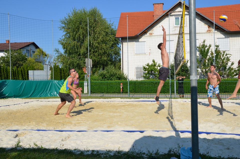 Turnir odbojke v Radencih - foto povečava