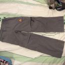 športne hlače, lahko dolge ali snemljiv spodnji del z zadrgo - 8€