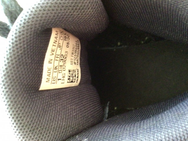 Adidas Hoops 32, 10€ - foto