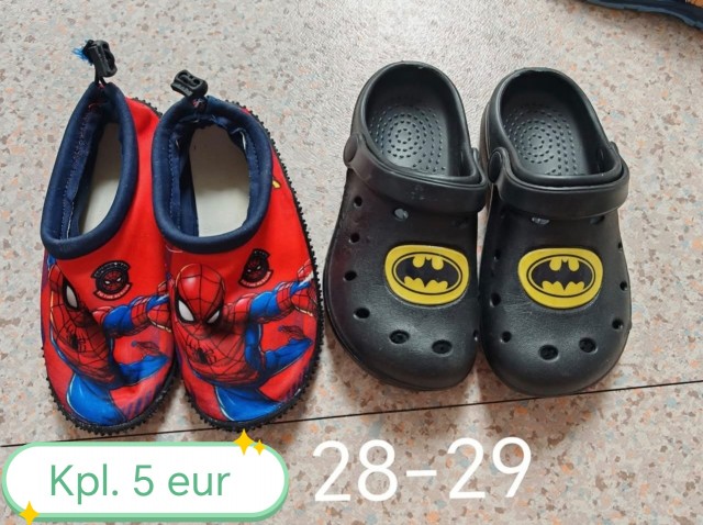 Cevlji  28, 29, 31, 32, 33, nogavice 23-26 - foto