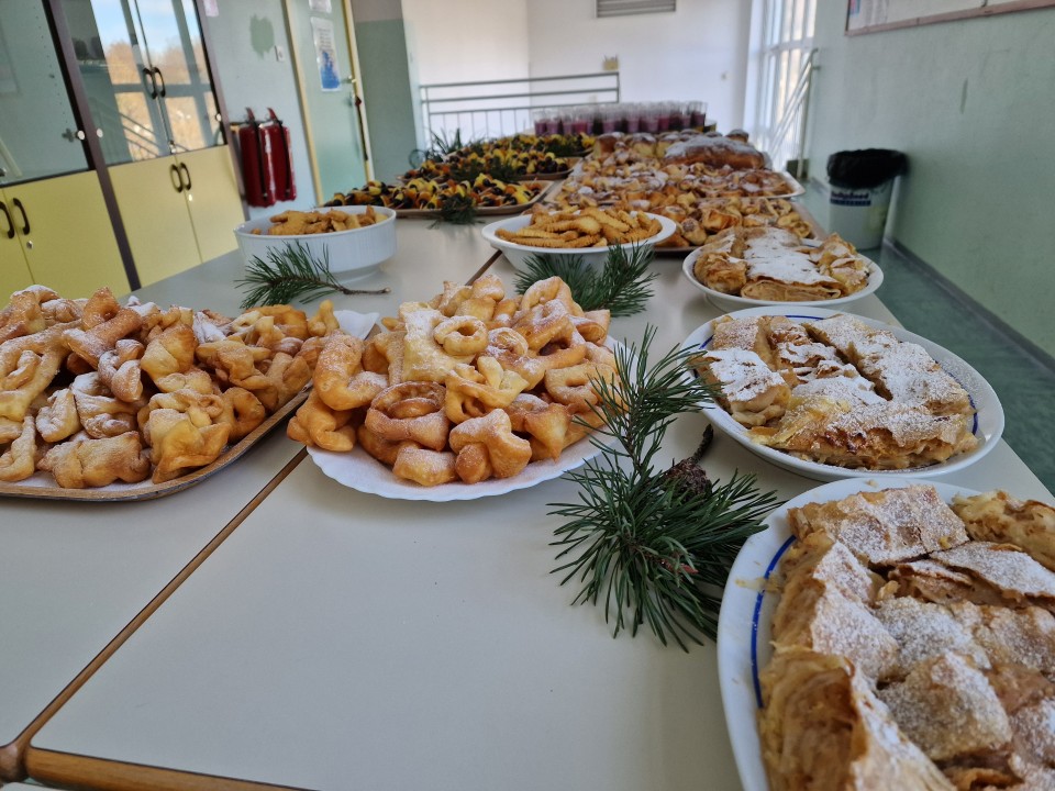 Tradicionalni slovenski zajtrk 2024 - foto povečava
