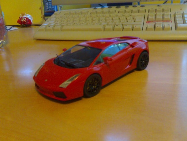 1/24 FUĐIMI lamborghini gallardo + PE deli - foto povečava