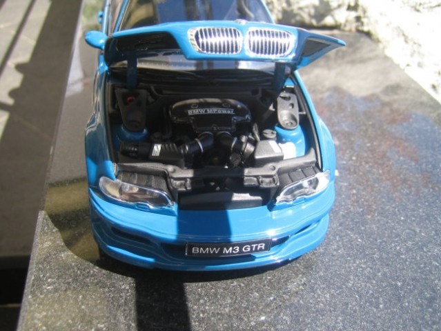 Kyosho bmw m3 GTR - foto