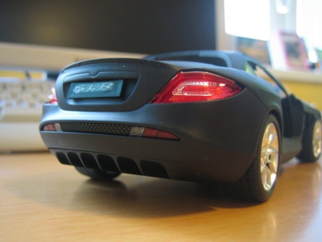 1/24 tamiya mercedes benz SLR - foto