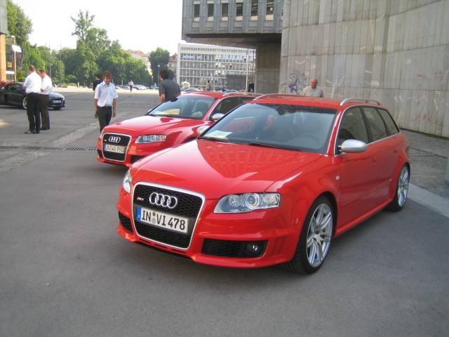 R8 + RS4 - foto povečava