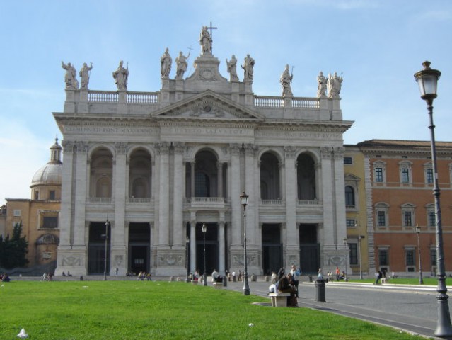 Prvotni sedež papežov
