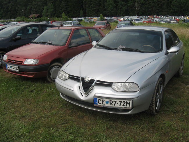 moje prevozno sredstvo(saxo)