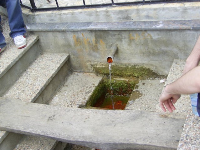 Izvir mineralne vode