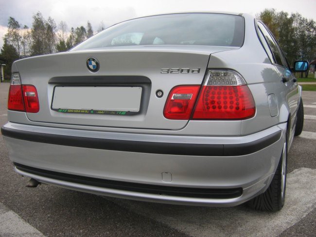 BMW 320d - nove luci - foto povečava