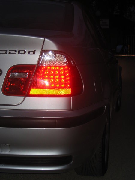 BMW 320d - nove luci - foto povečava