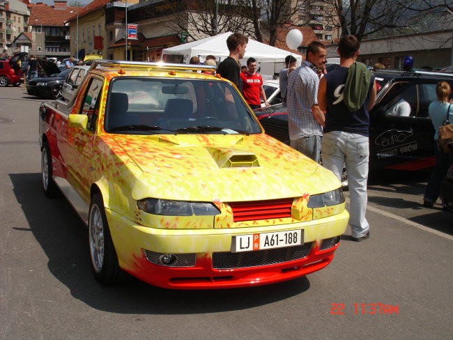 Avtošov trbovlje - foto povečava