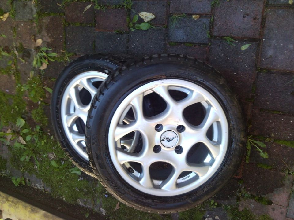 Gume+fetlne - foto povečava