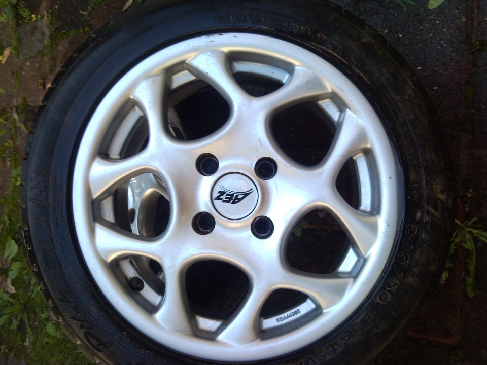 Gume+fetlne - foto povečava