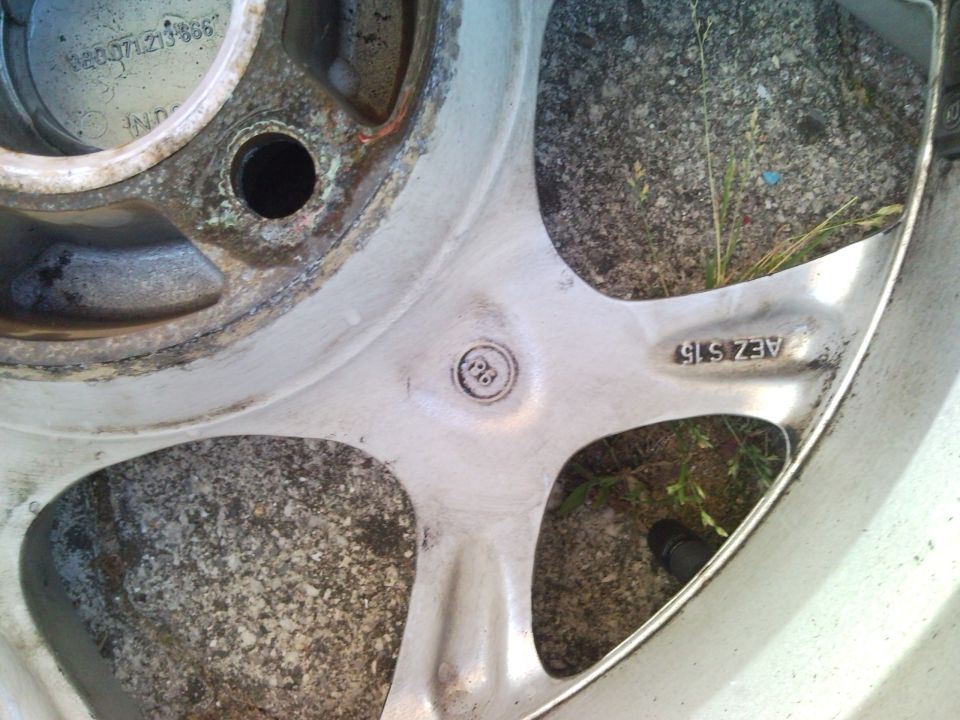 Gume+fetlne - foto povečava