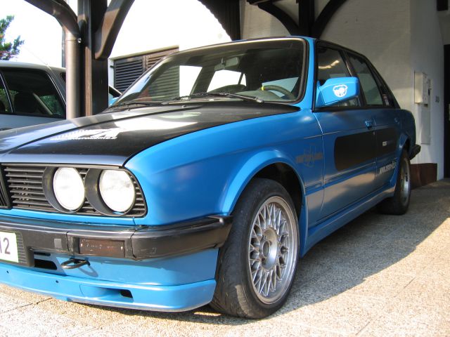 Laguna seca blue BMW E30