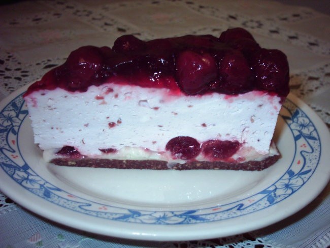 višnjeva torta