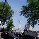 London eye v ozadji
