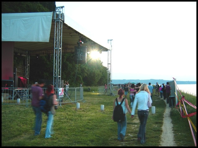 Open Air - Dan Mladosti - 27.05.06 Divja plaz - foto povečava