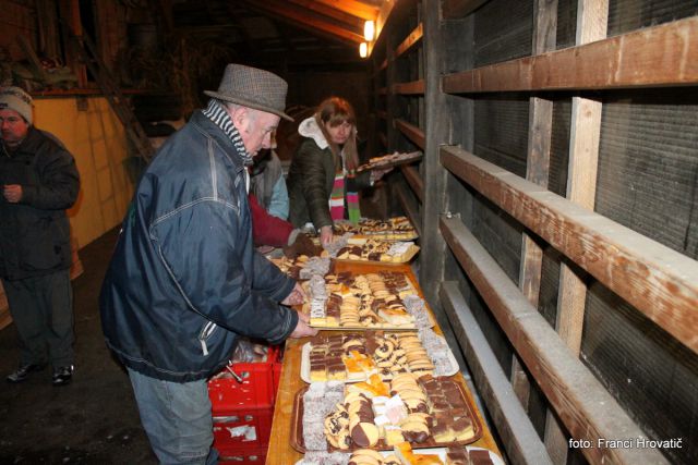 16. nočni Valentinov pohod, 11.02.2012 - foto