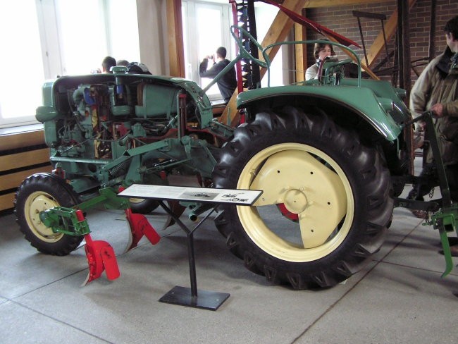 Muzejski traktorji - foto povečava