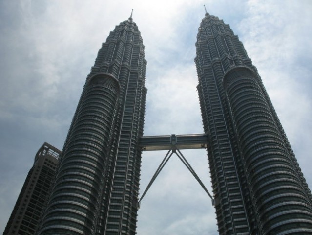 Petronas Twin Towers skyscrapers