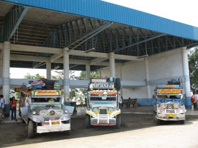 Bus terminal in Palawan island