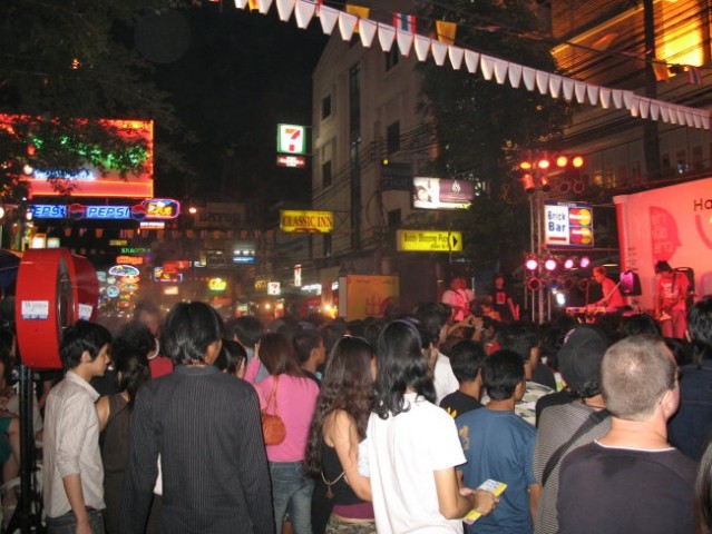 Kao Sanh Road in the night