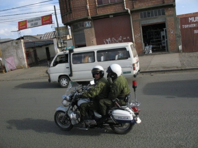 Police in La Paz
