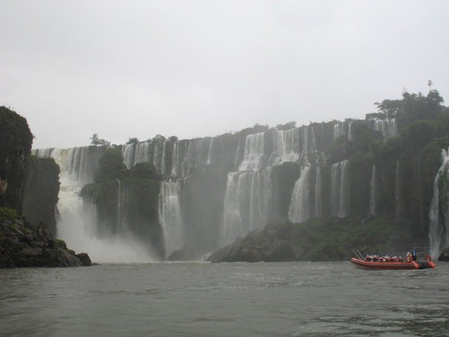 I took spectacular boat trip under the falls