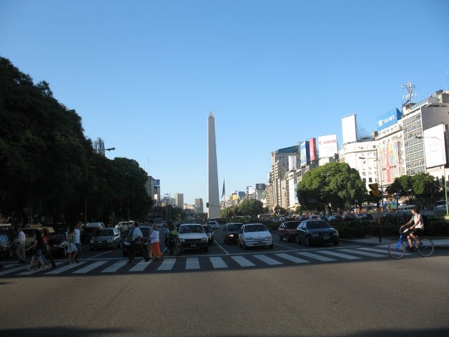The Obelisk from street level