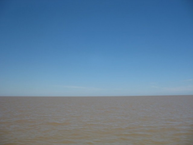 Río de la Plata in relation to Uruguay and Argentina