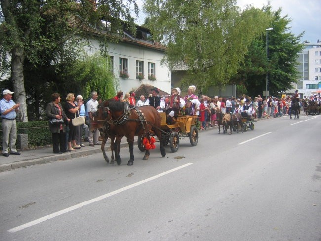 Narodne noše 2005 - foto povečava