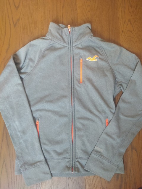 Hollister, M, cca 160-170 cm, 7 eur… Prikaži več
