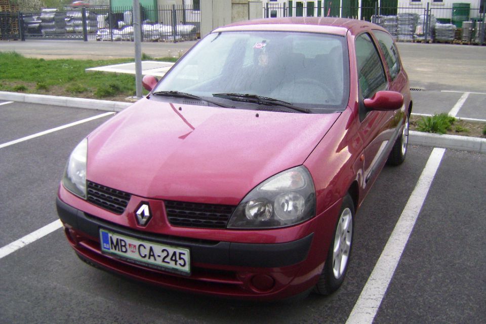 Clio - foto povečava