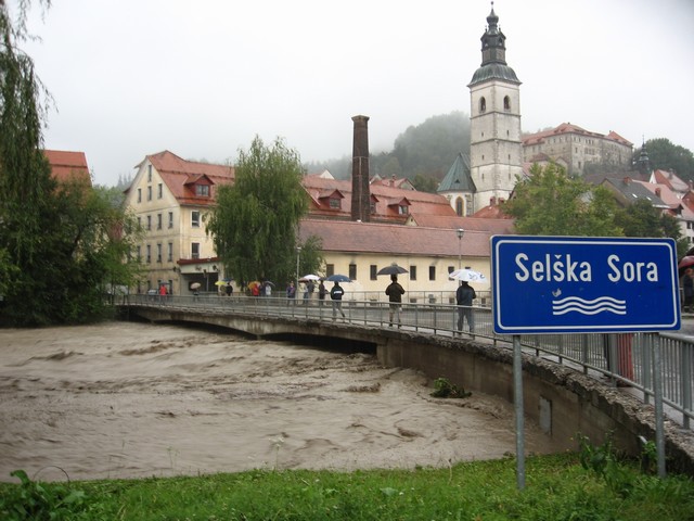 Poplave 18 09 2007 Šk.Loka-Medvode - foto