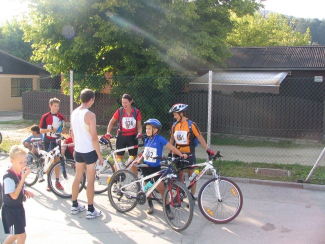 Rokov tek, 24.9.2005 - foto Gregor Krajnc - foto povečava