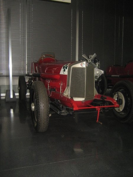 Alfa Romeo muzej 8.2.07 - foto povečava