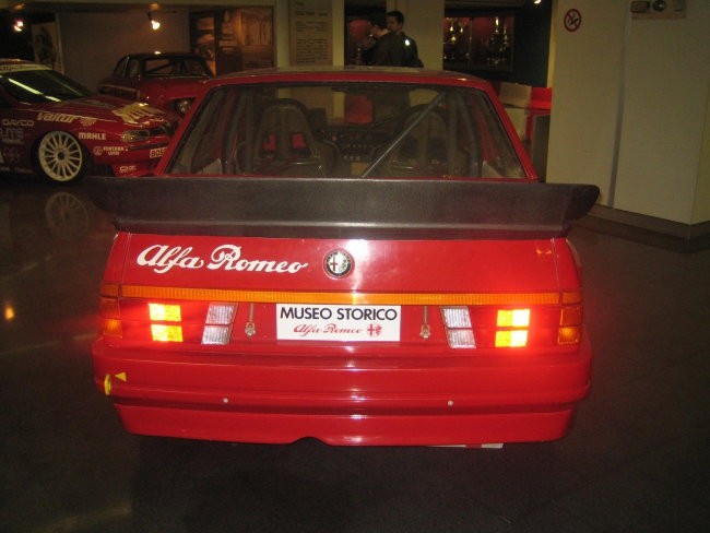 Alfa Romeo muzej 8.2.07 - foto povečava