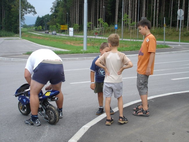 Minimoto - foto povečava