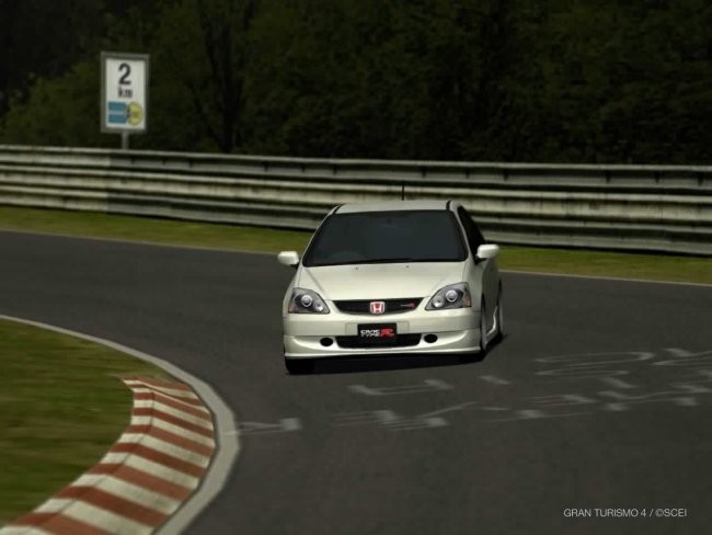 Gran Turismo4 - foto povečava