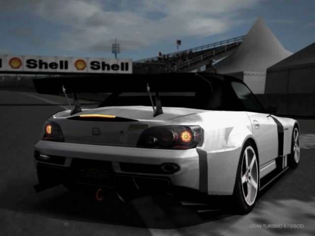 Gran Turismo4 - foto