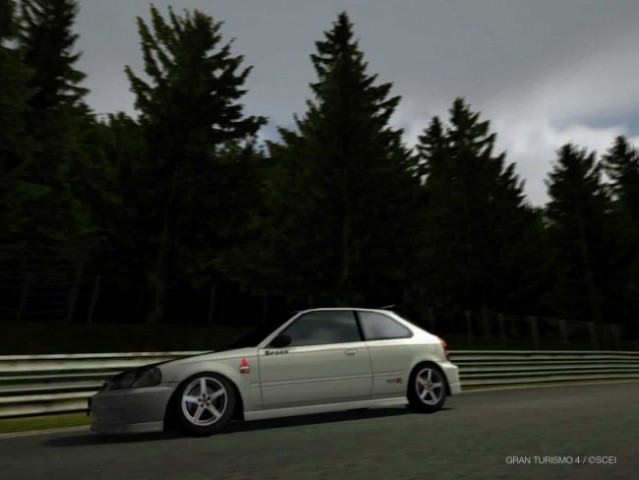 Gran Turismo4 - foto